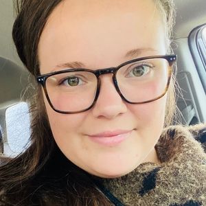 Meet your Posher, Lyndsey